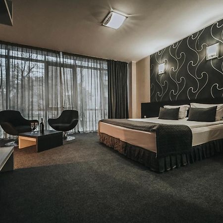 Hotel Noris Plovdiv Exterior foto
